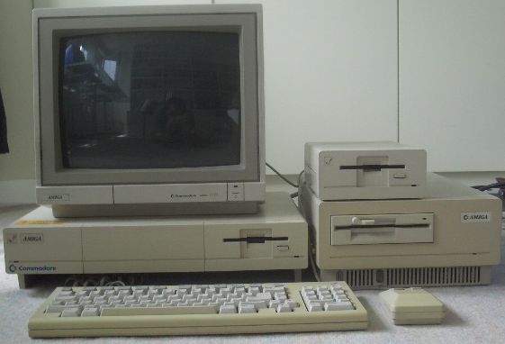 Amiga 1000 mit A1060 Sidecar